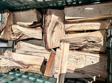Hickory wood splits Image